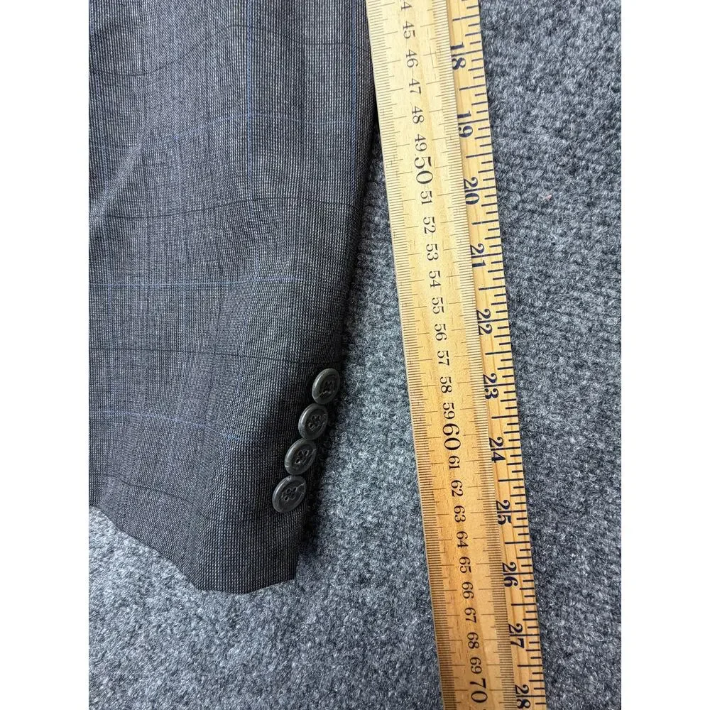 Vintage Burberrys Mens 46 Gray Blue Plaid 100% Wool Blazer Sport Coat